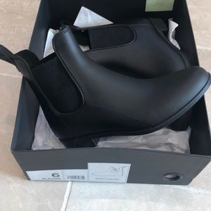Short chelsea rainboots